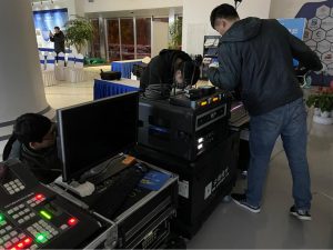 项目团队布置沙龙现场