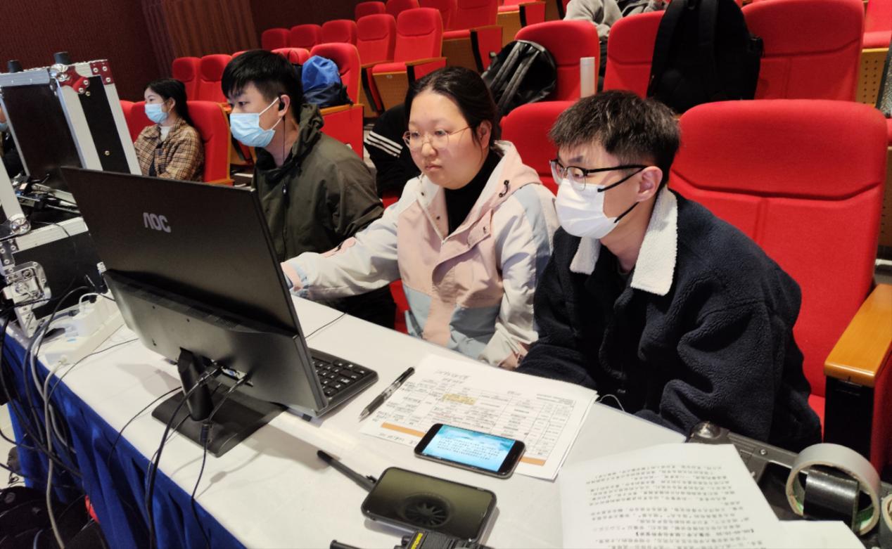 2022安徽大学国际青年学者论坛工作现场